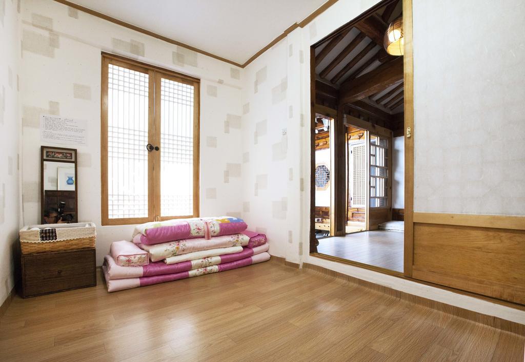 Vine Hanok Guesthouse Сеул Номер фото