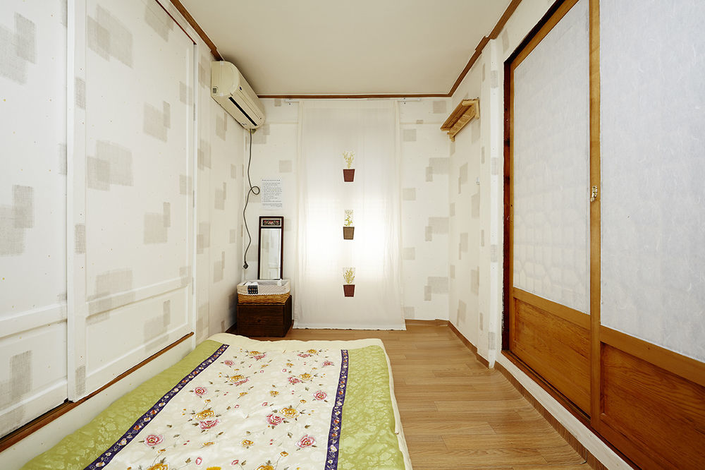 Vine Hanok Guesthouse Сеул Экстерьер фото