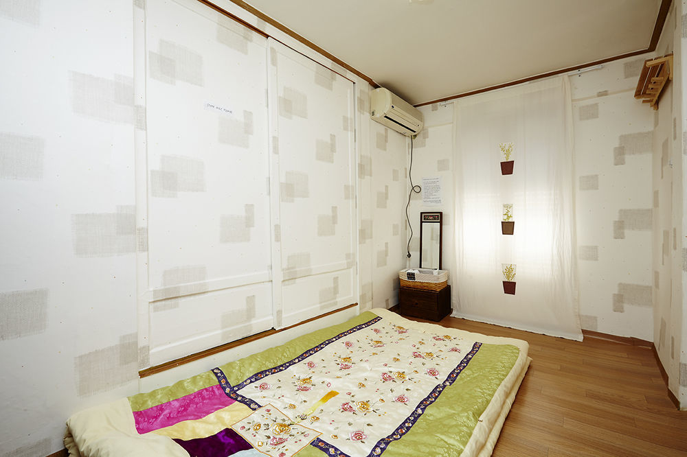 Vine Hanok Guesthouse Сеул Экстерьер фото